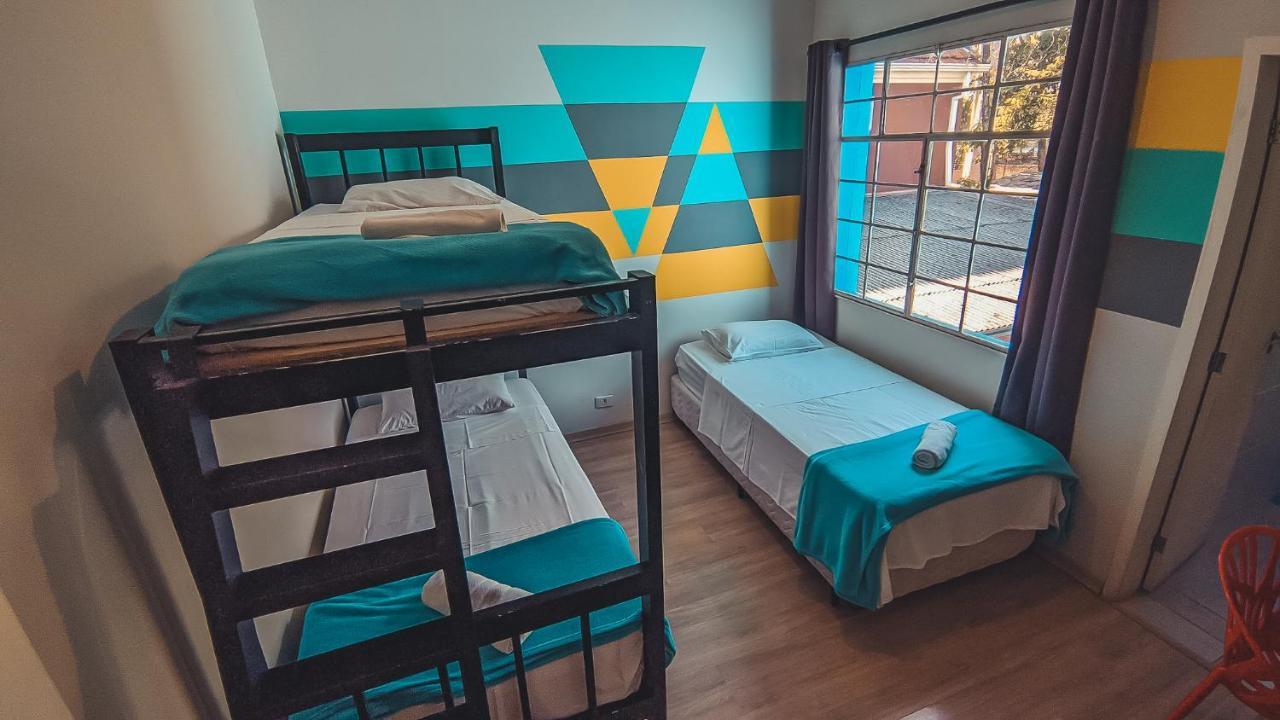 Social Hostel Cafe E Bar Κουριτίμπα Εξωτερικό φωτογραφία
