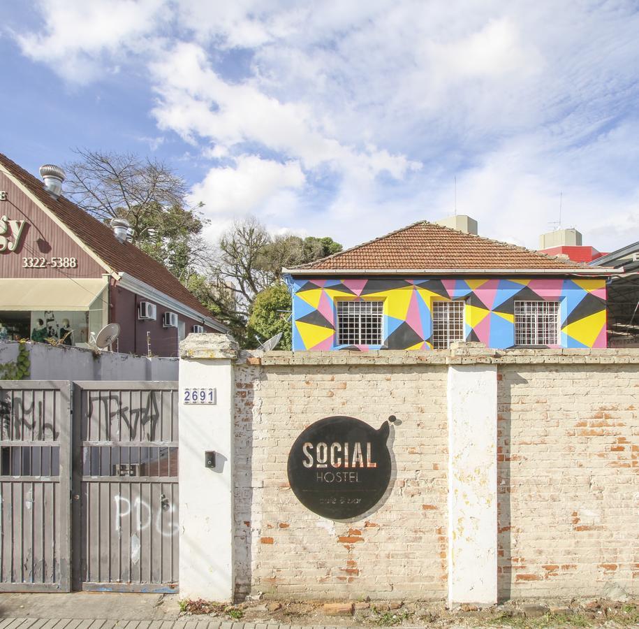 Social Hostel Cafe E Bar Κουριτίμπα Εξωτερικό φωτογραφία