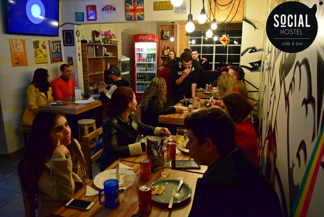 Social Hostel Cafe E Bar Κουριτίμπα Εξωτερικό φωτογραφία
