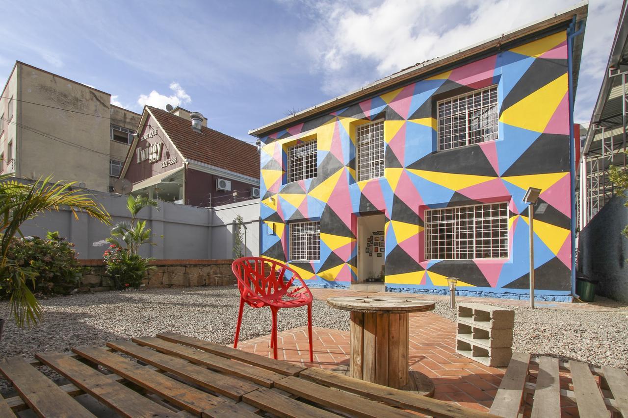 Social Hostel Cafe E Bar Κουριτίμπα Εξωτερικό φωτογραφία